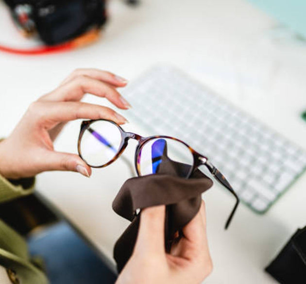 10 Smart Ways to Keep Your Travel Glasses Clean Anywhere You Go