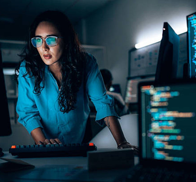 Blue Light Glasses vs Tinted Glasses for Screen Comfort in the Real World