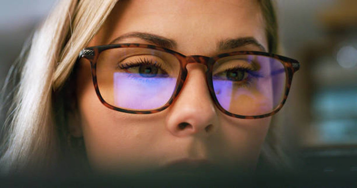 How To Choose Anti-Glare Glasses for Bright Office Lights and Screens